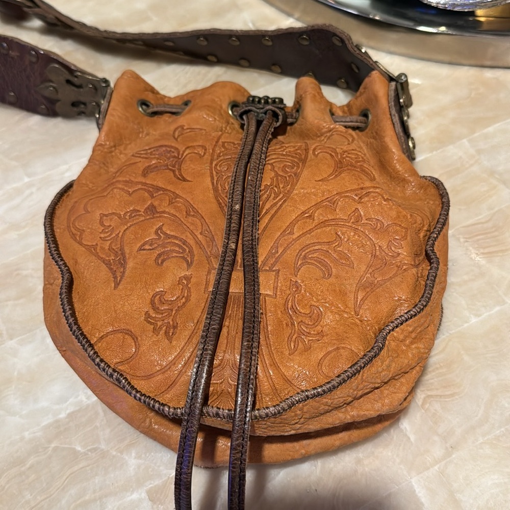 ROYAL PLUSH BRAND Shoulder bag ! Stunning and was desirable by Hollywood crowds💖